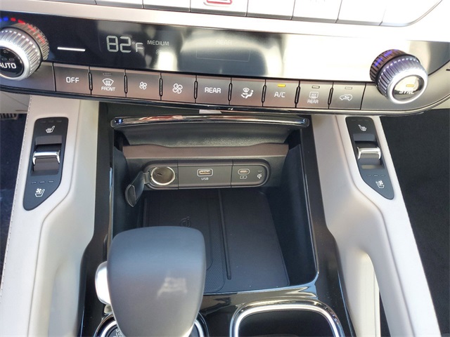 2025 Kia Telluride EX photo 18