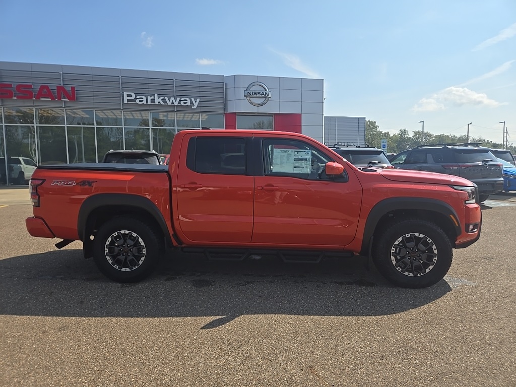 2026 Nissan Frontier Crew Cab PRO-4X photo 5