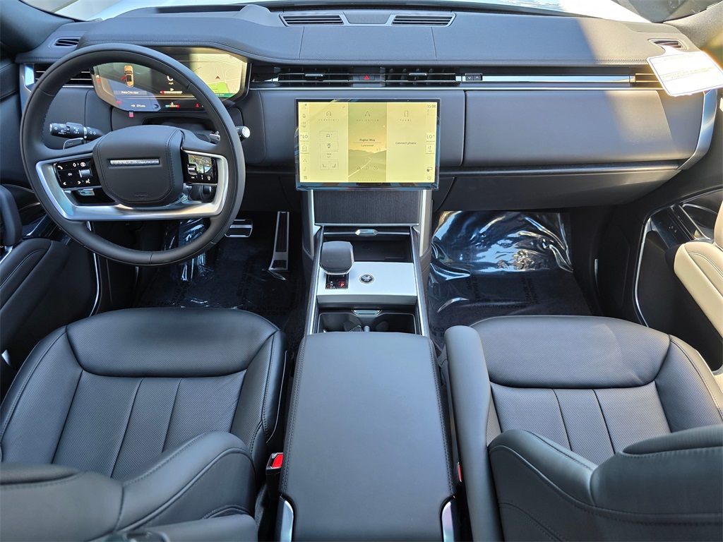 2025 Land Rover Range Rover SE photo 9