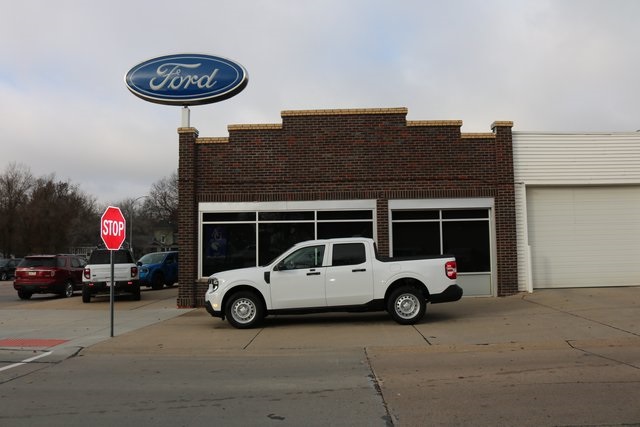 2025 Ford Maverick XL's photo