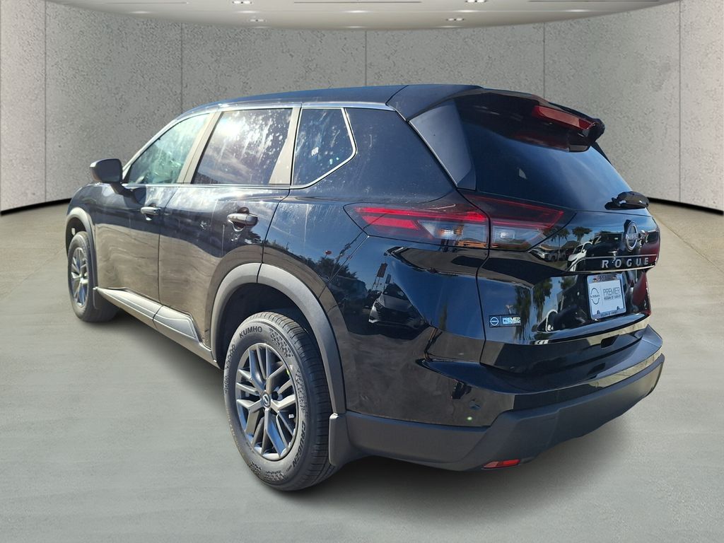 2026 Nissan Rogue S photo 3