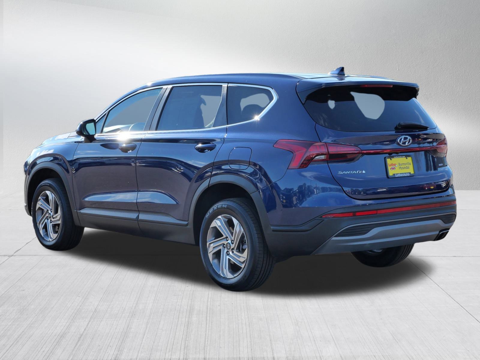 2023 Hyundai Santa Fe SE photo 3