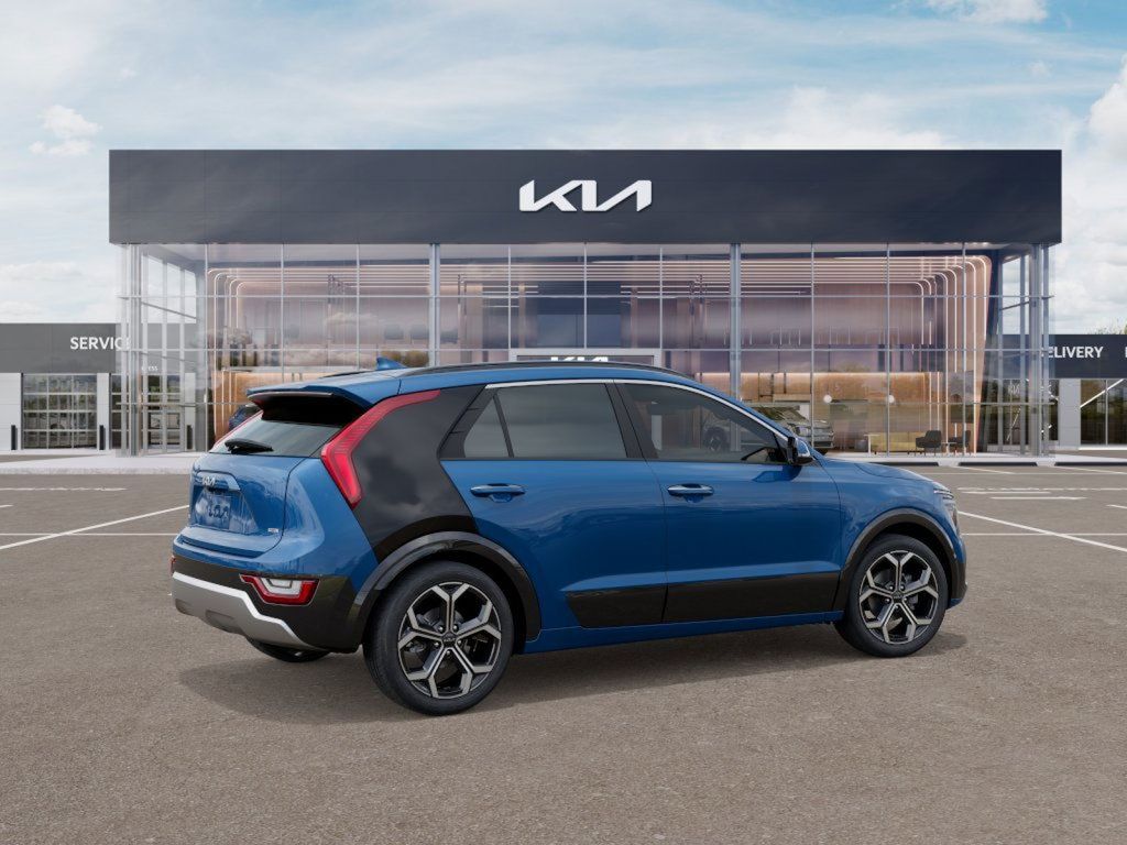 2025 Kia Niro SX Touring photo 5