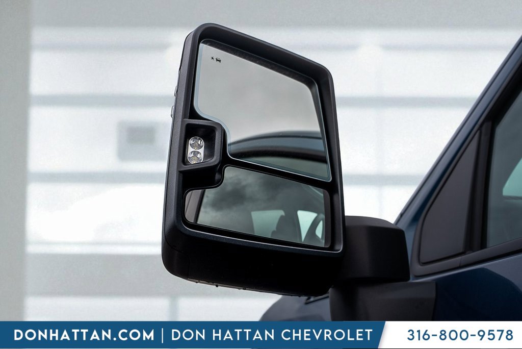 2025 Chevrolet Silverado 2500HD Custom photo 34