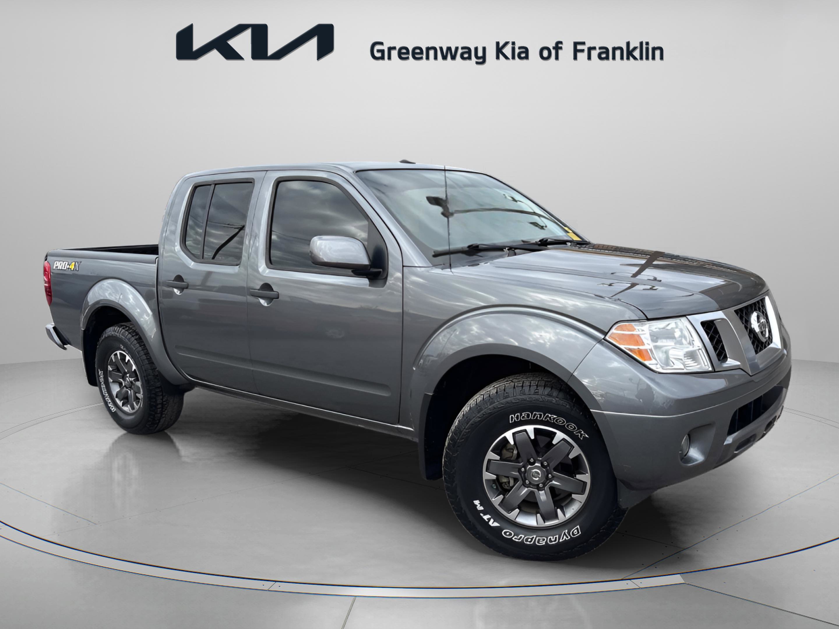 2019 Nissan Frontier PRO-4X's photo