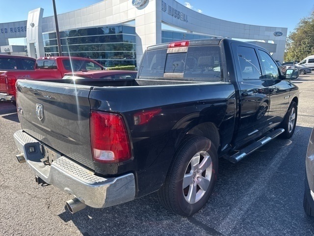 2009 Dodge Ram SLT photo 4