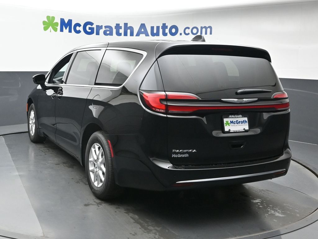 2026 Chrysler Pacifica photo 20