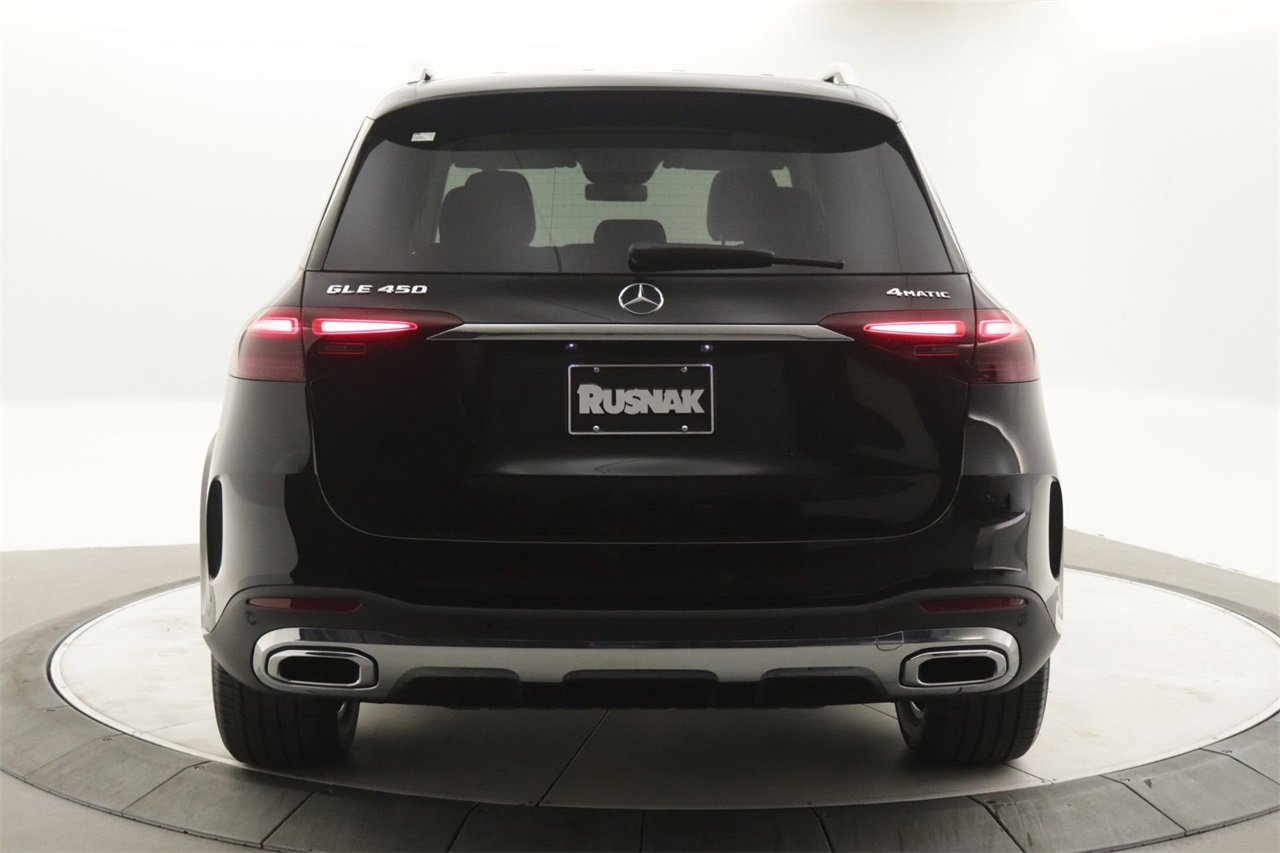 2026 Mercedes Benz GLE 450 4MATIC photo 3