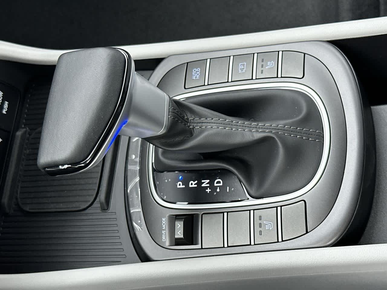 2026 Hyundai Kona SEL photo 19