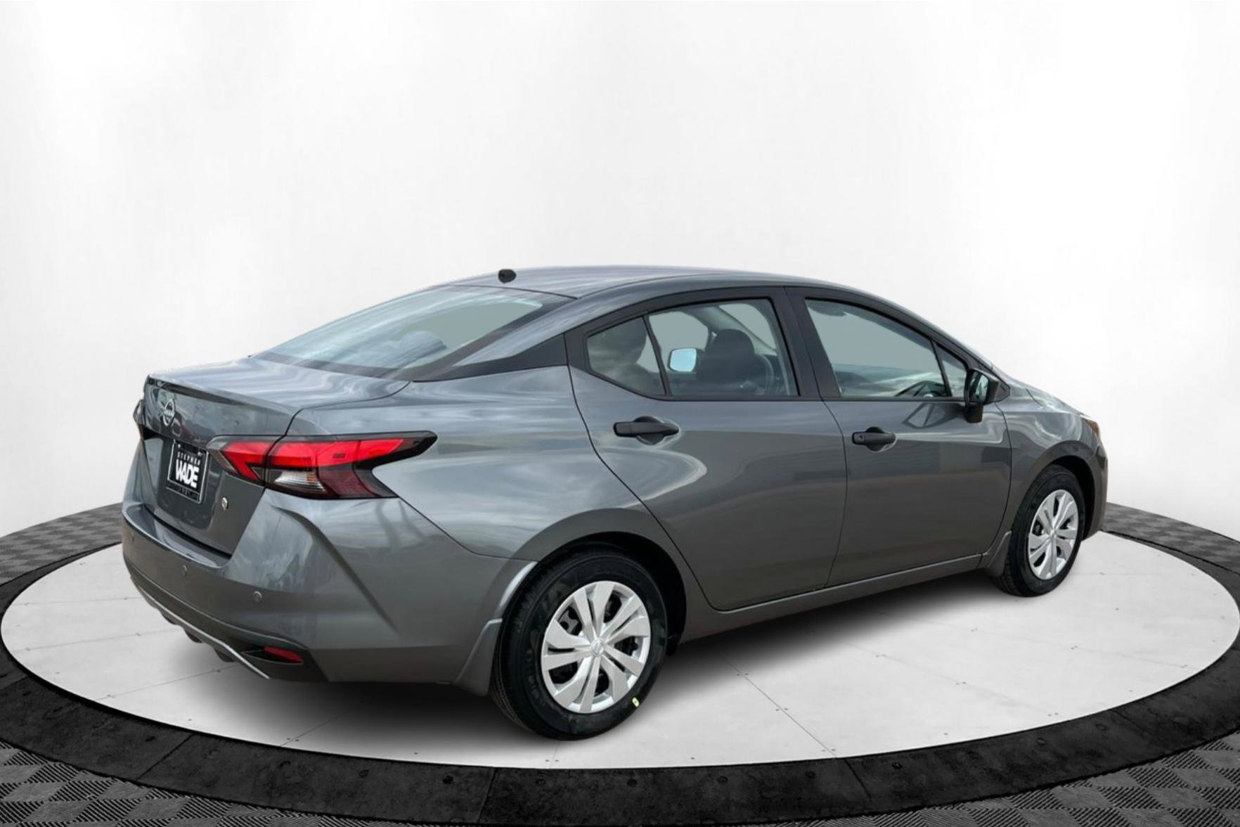 2025 Nissan Versa S photo 4