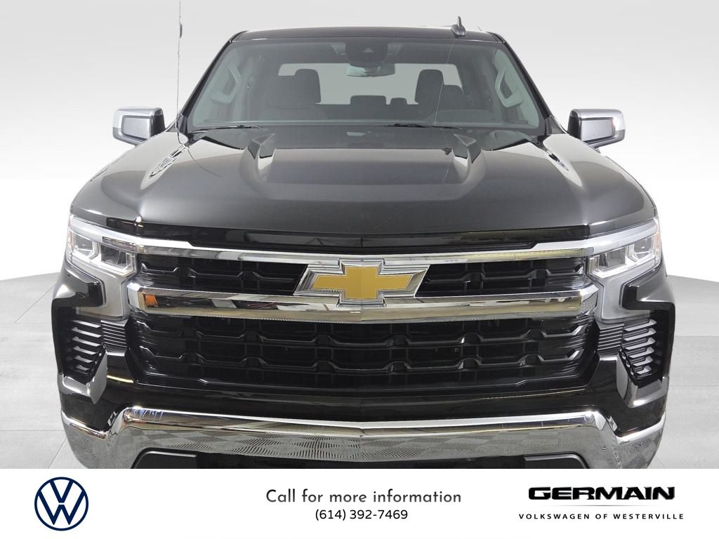 2022 Chevrolet Silverado 1500 LT photo 2