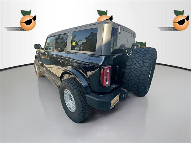 2025 Ford Bronco Outer Banks photo 2