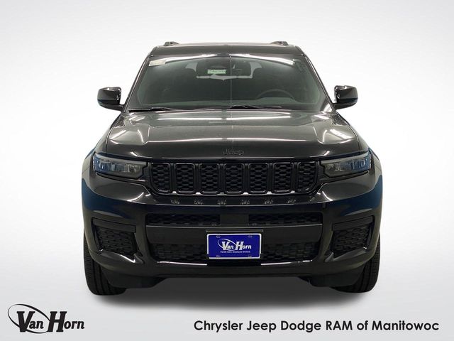 2025 Jeep Grand Cherokee Altitude photo 10