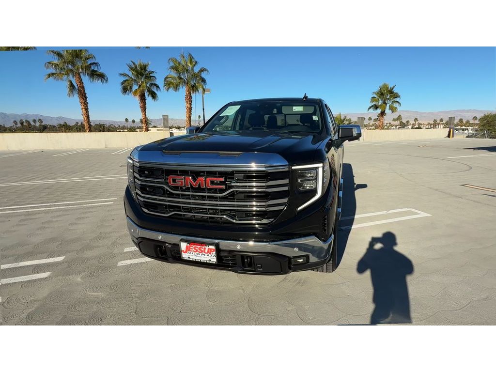 2024 Gmc Sierra 1500 SLT photo 2
