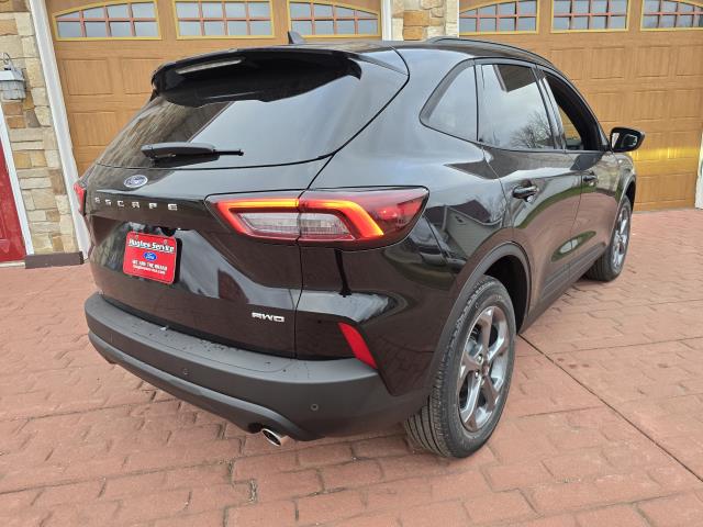 2026 Ford Escape ST-Line photo 3