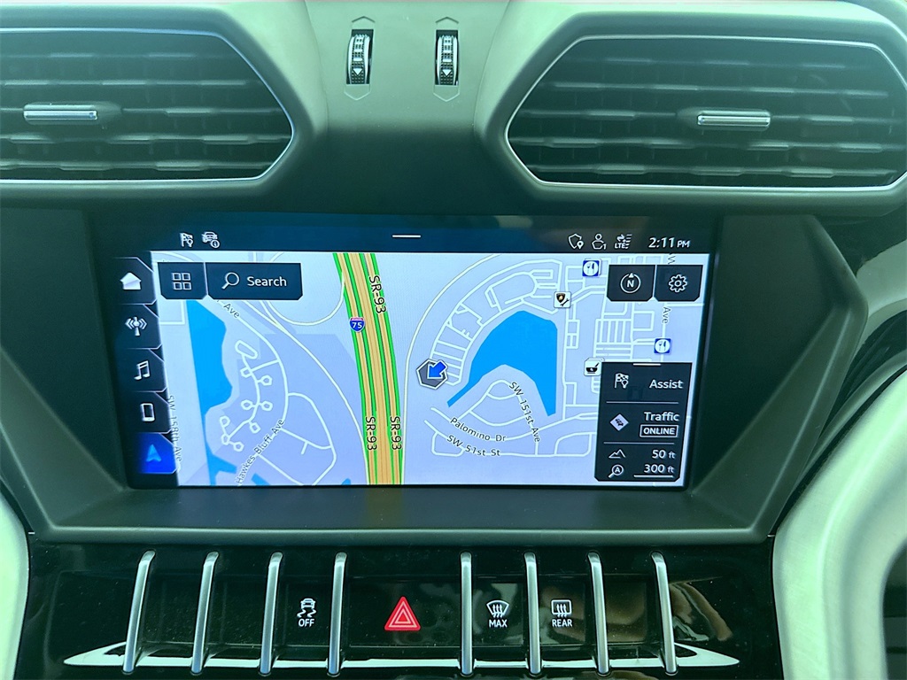 2019 Lamborghini Urus photo 12