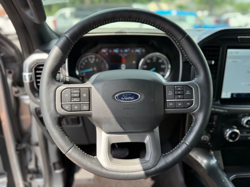 2022 Ford F-150 XLT photo 16