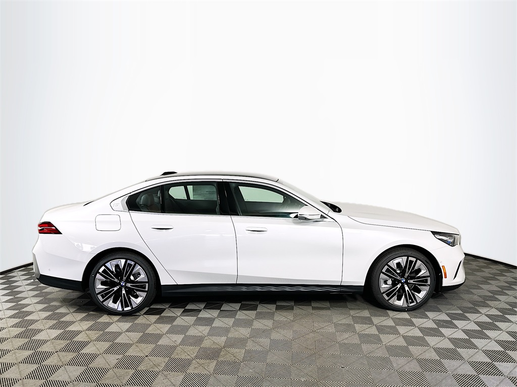 2026 Bmw 530i xDrive photo 3