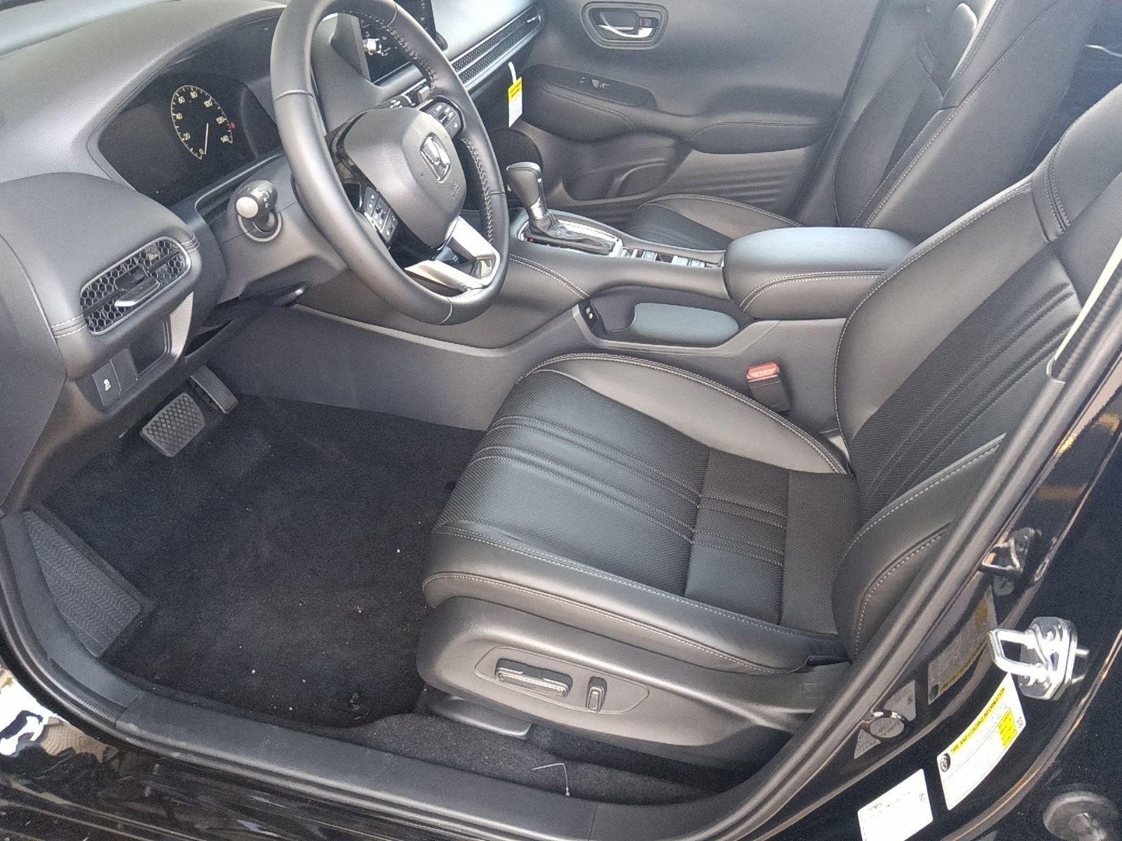 2026 Honda HR-V EX-L photo 13
