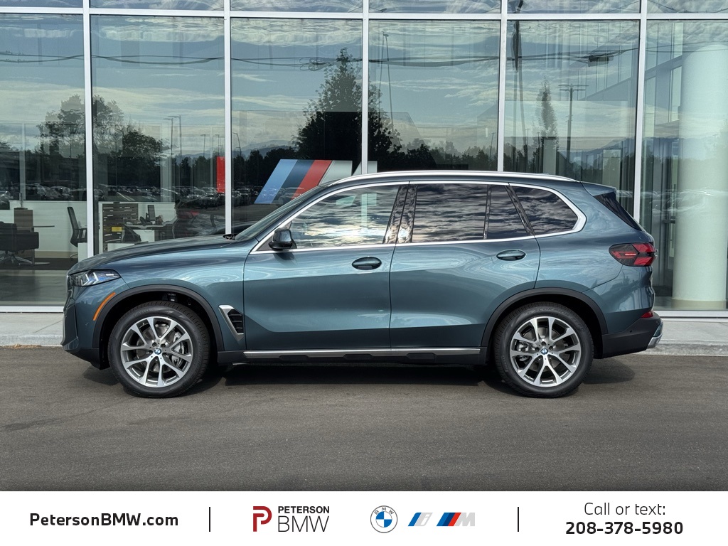 New 2026 Blue Ridge Mountain Metallic BMW xDrive40i image 3