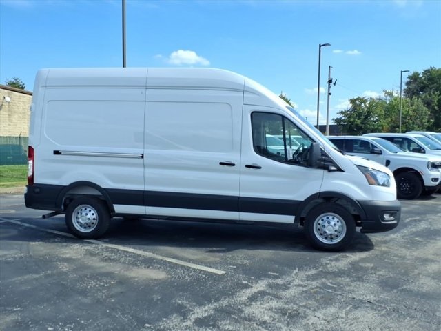 2025 Ford Transit photo 2