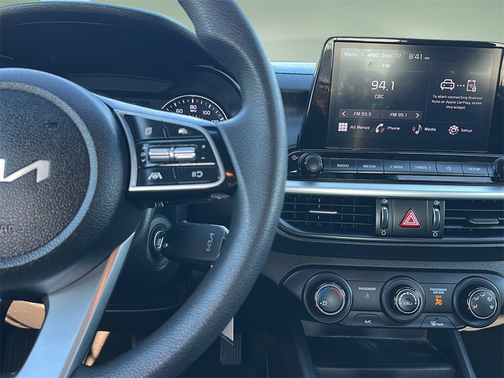 2023 Kia Forte LXS photo 13
