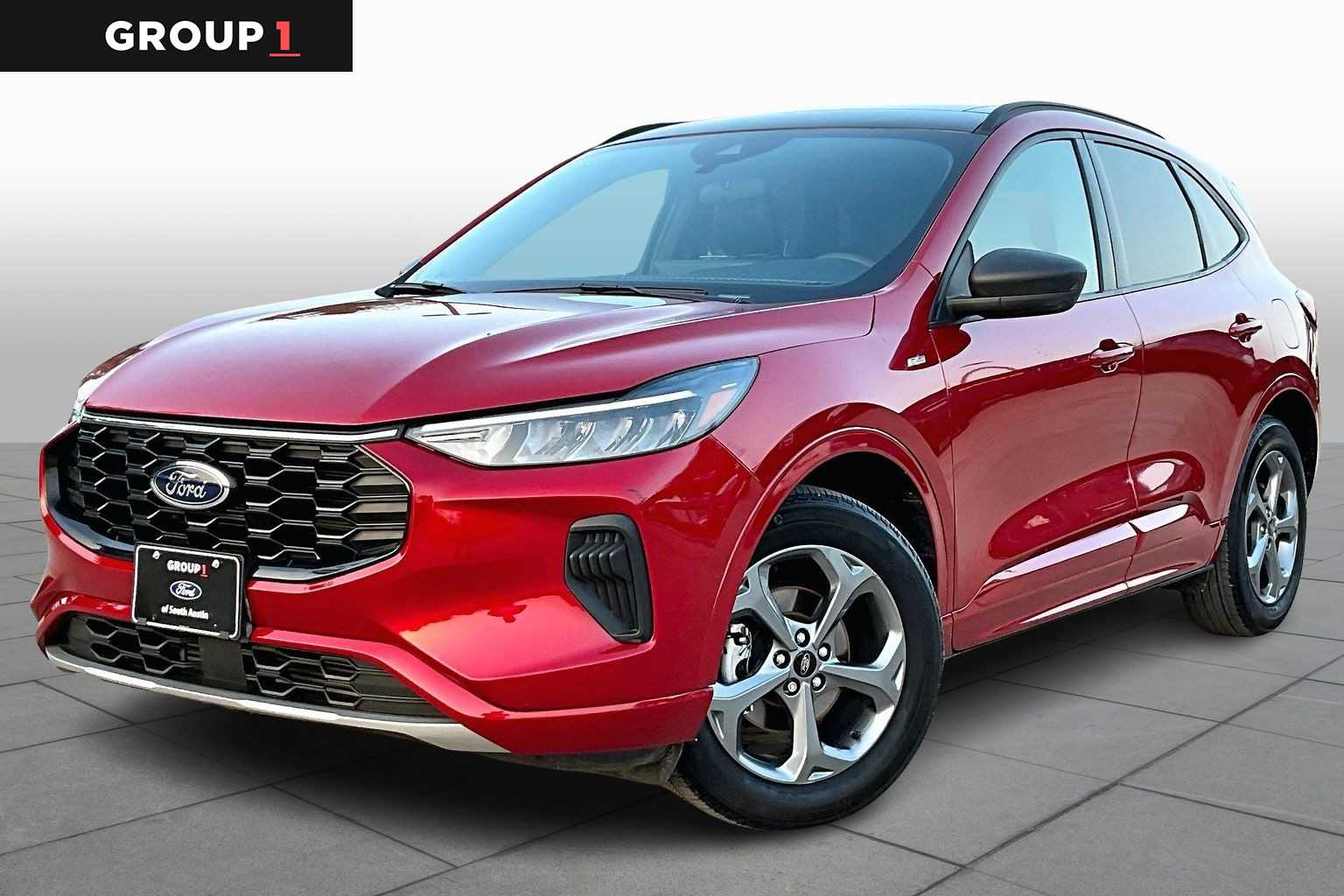 2023 Ford Escape ST-Line's photo