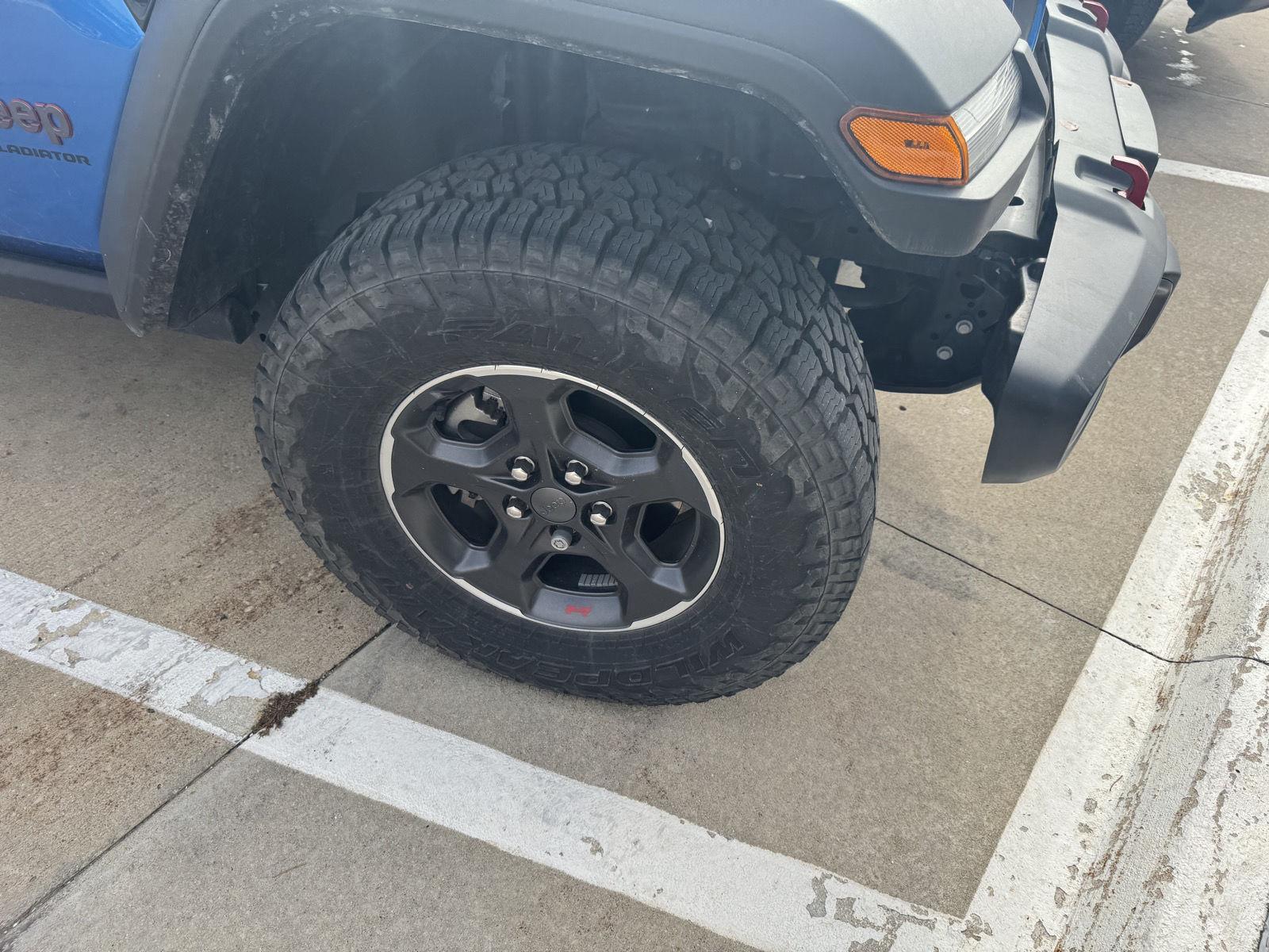 2023 Jeep Gladiator Rubicon photo 3