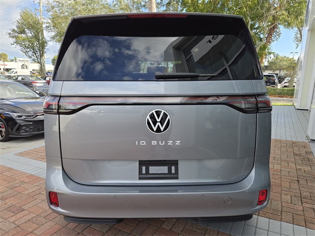 2025 Volkswagen ID. Buzz Pro S photo 9