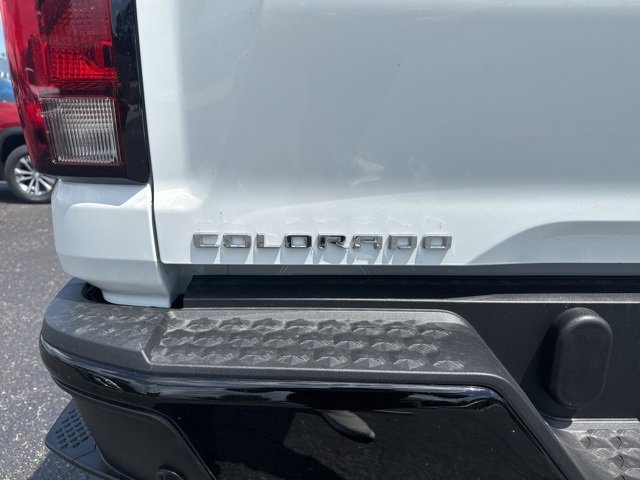 2025 Chevrolet Colorado LT photo 14