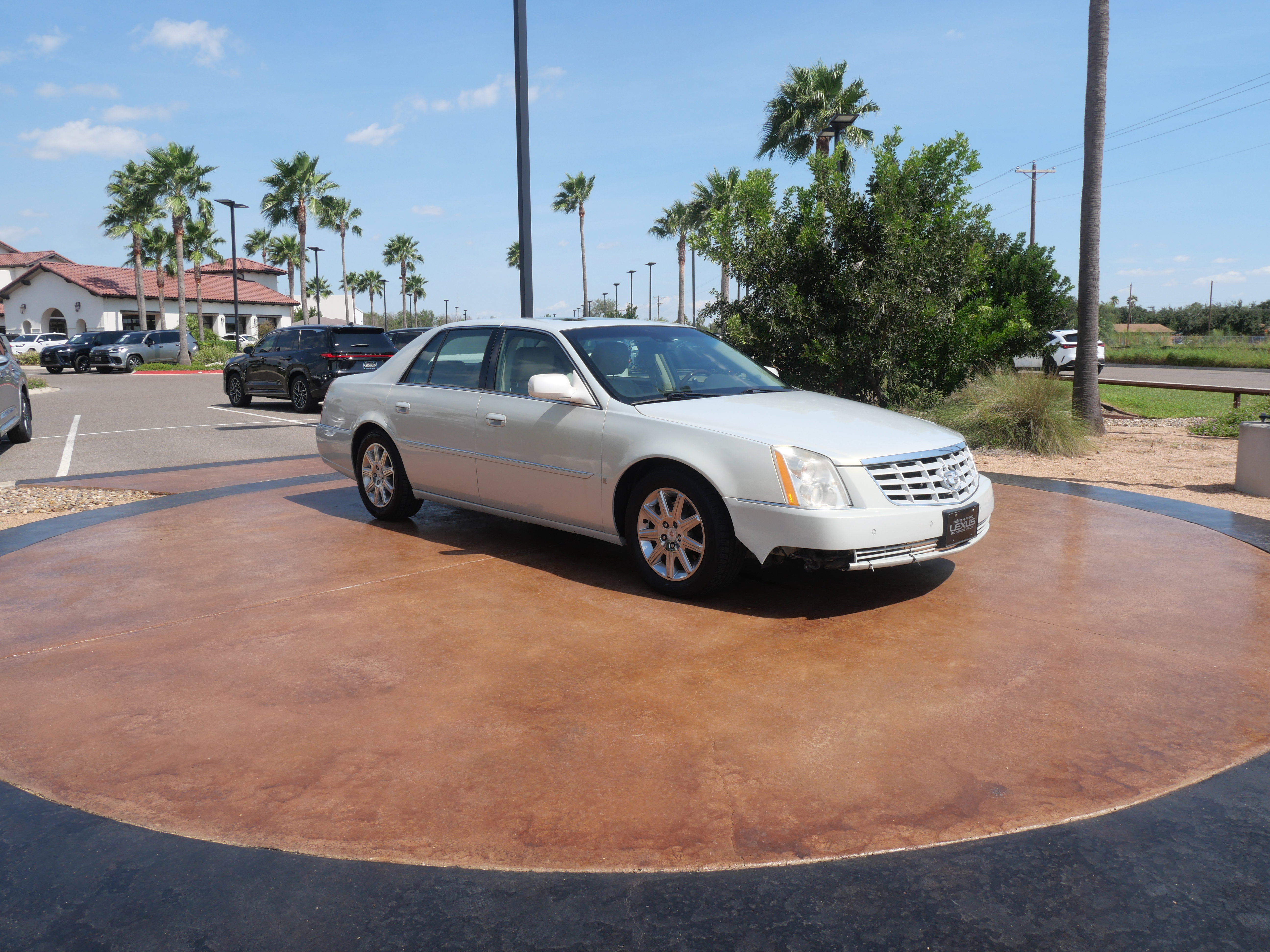 2010 Cadillac DTS