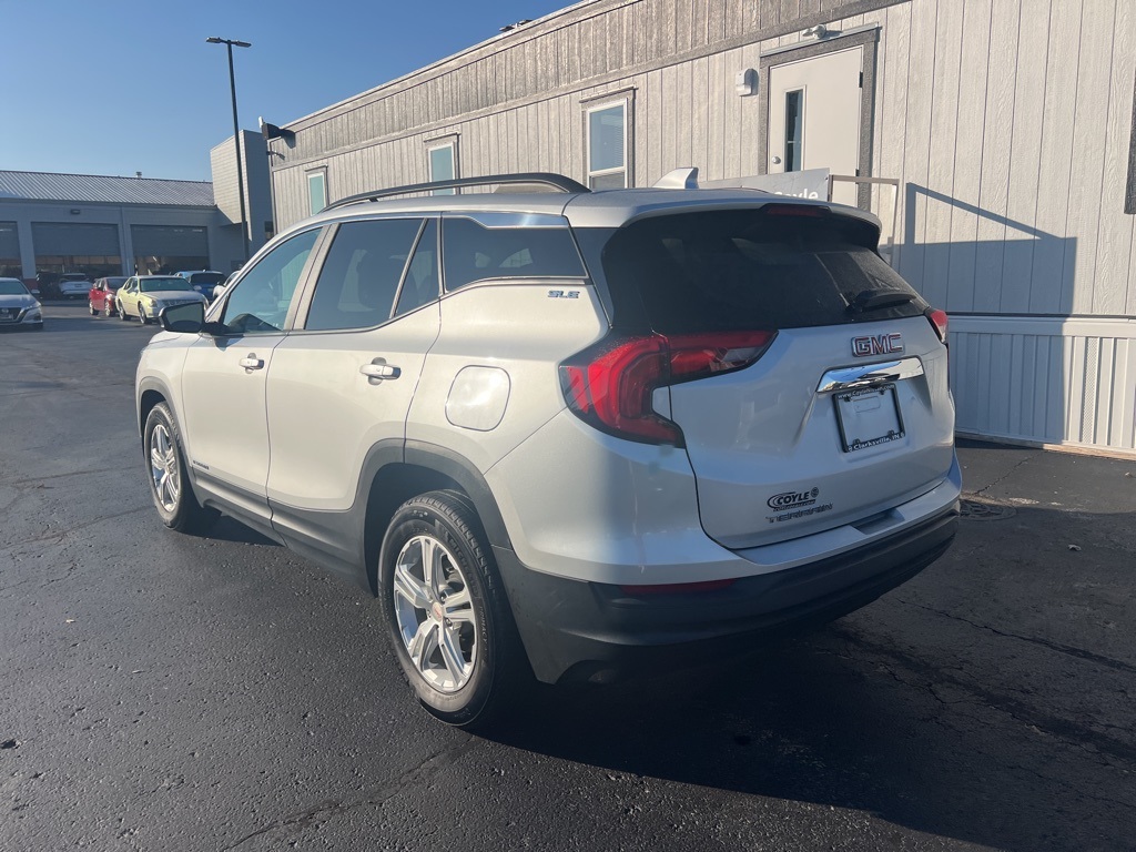 2021 Gmc Terrain SLE photo 3