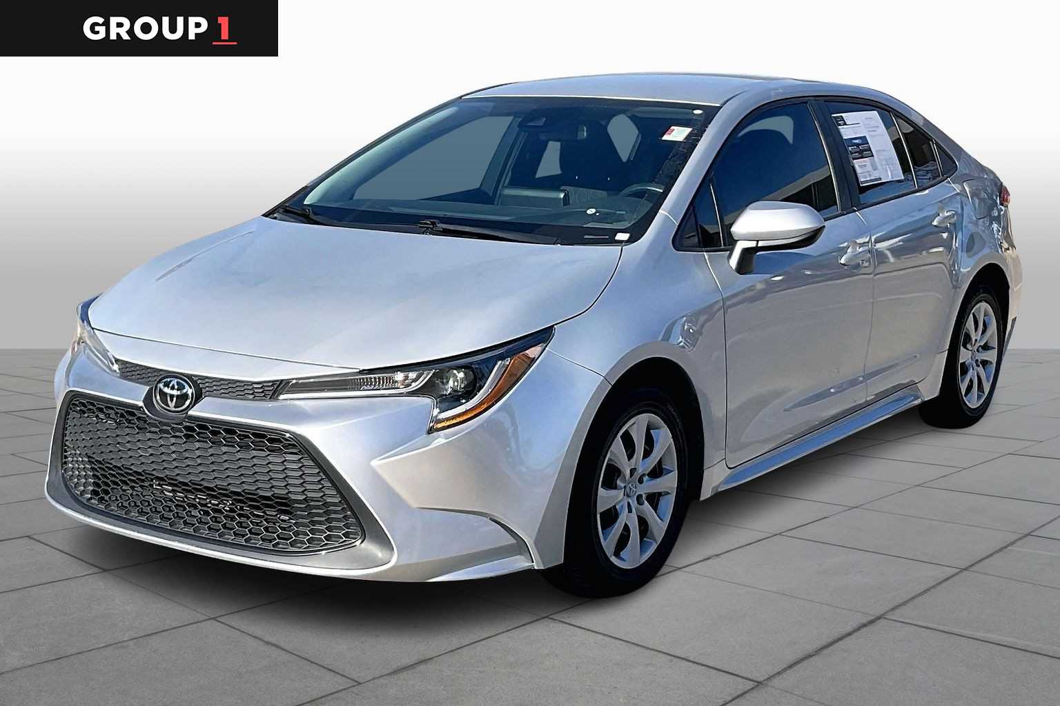 2022 Toyota Corolla LE's photo
