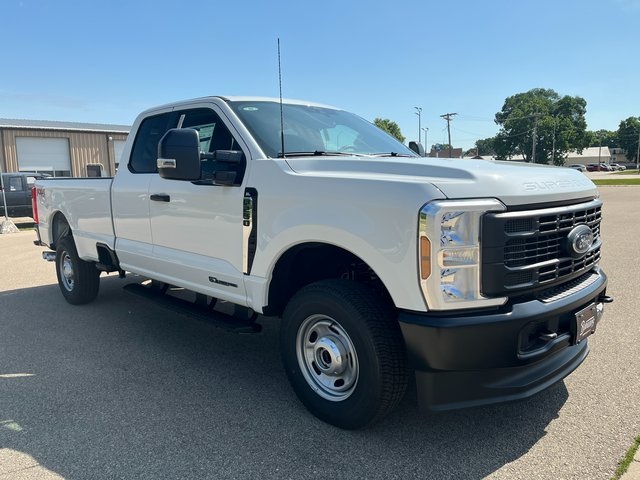 2025 Ford F-250 XL photo 3