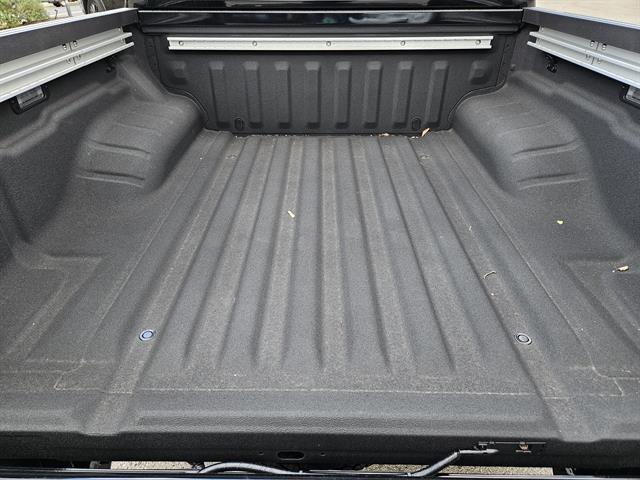 2025 Nissan Frontier Crew Cab PRO-4X photo 19