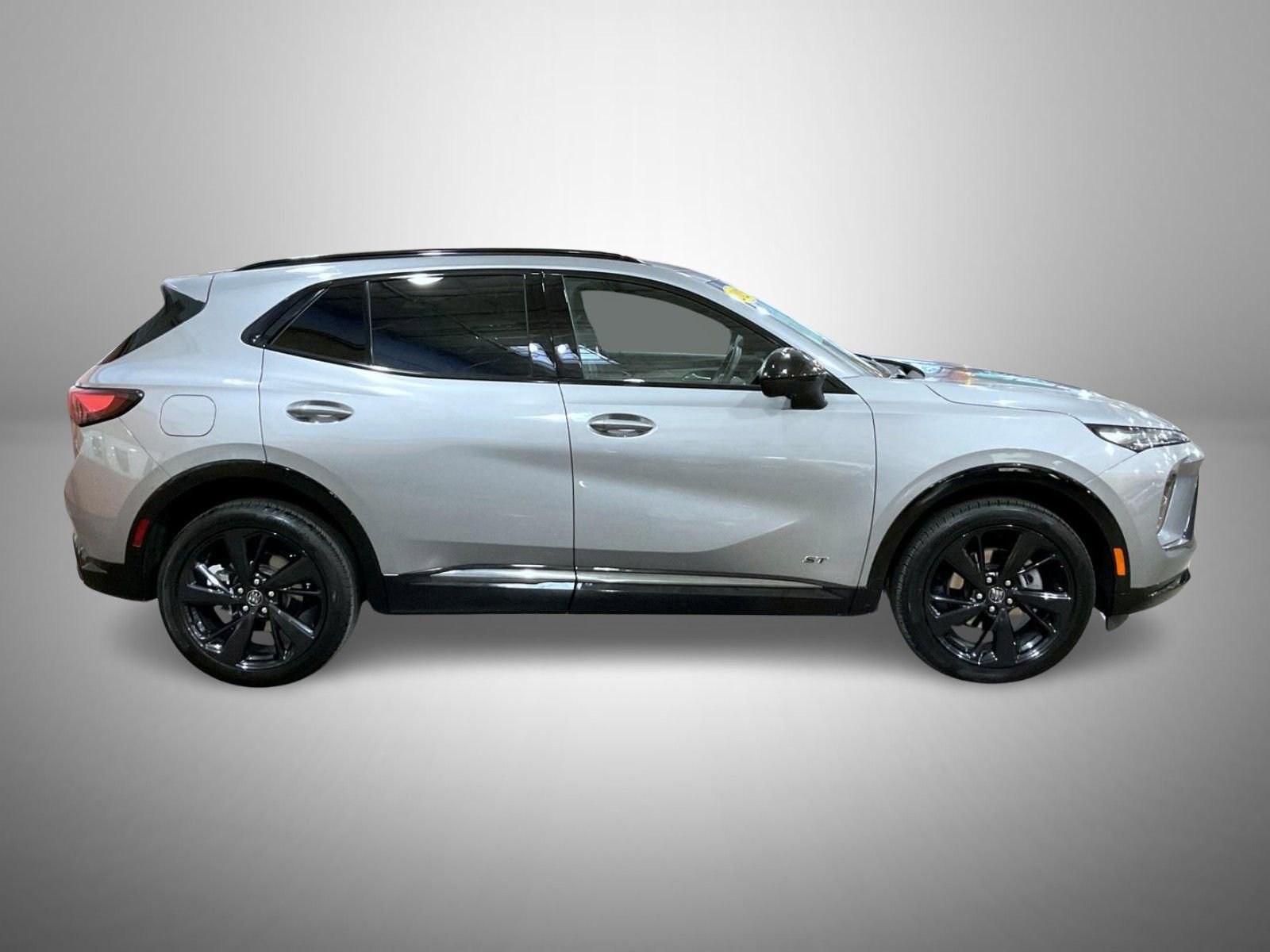 2025 Buick Envision Sport Touring photo 4