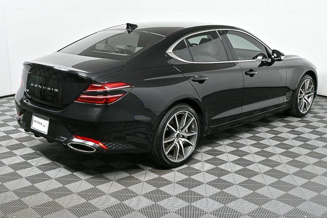 2025 Genesis G70 2.5T photo 5