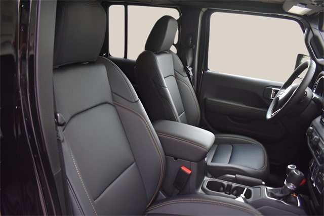 2025 Jeep Gladiator Sport photo 15