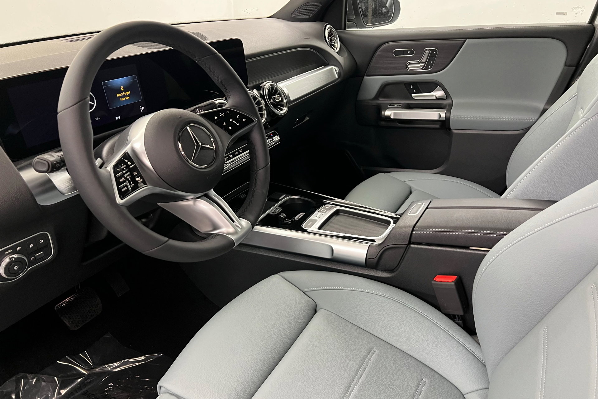 2026 Mercedes Benz GLB 250 4MATIC photo 15