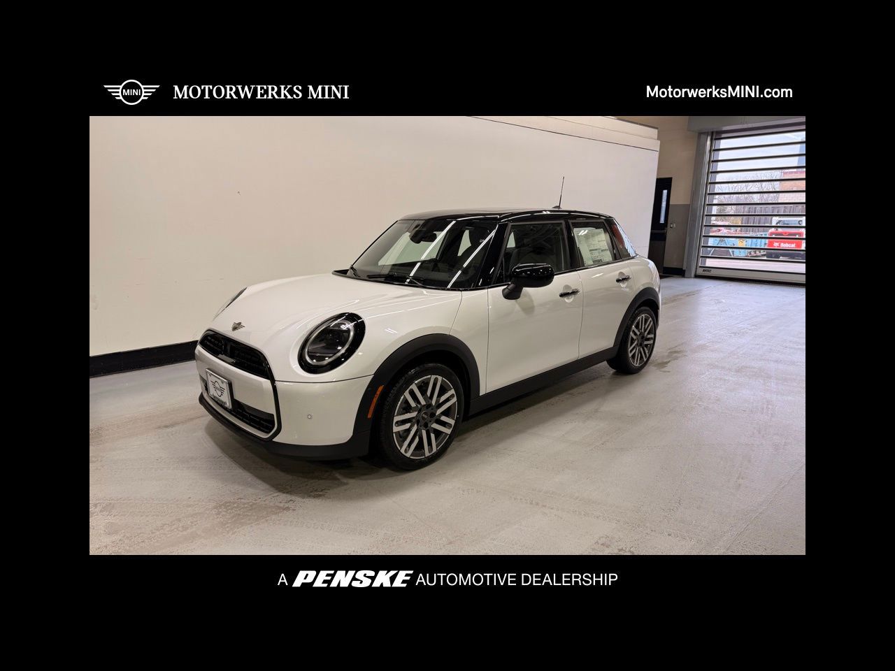 2026 MINI Hardtop 4 Door Oxford Edition's photo