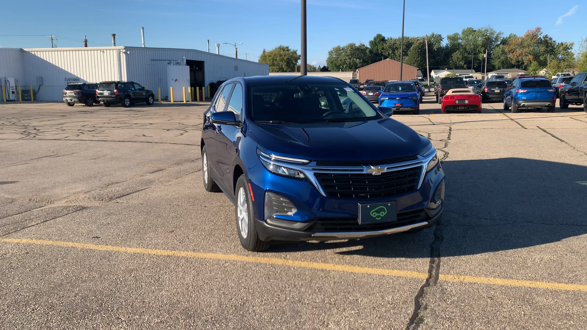 2023 Chevrolet Equinox photo 3