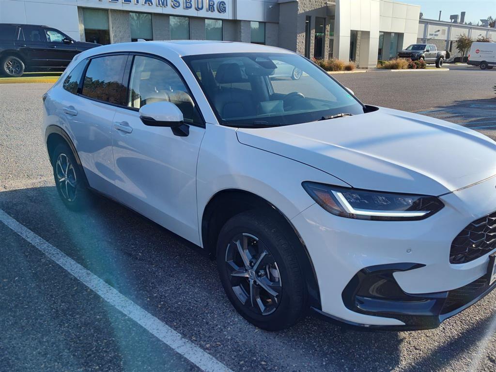 2024 Honda HR-V EX-L photo 2