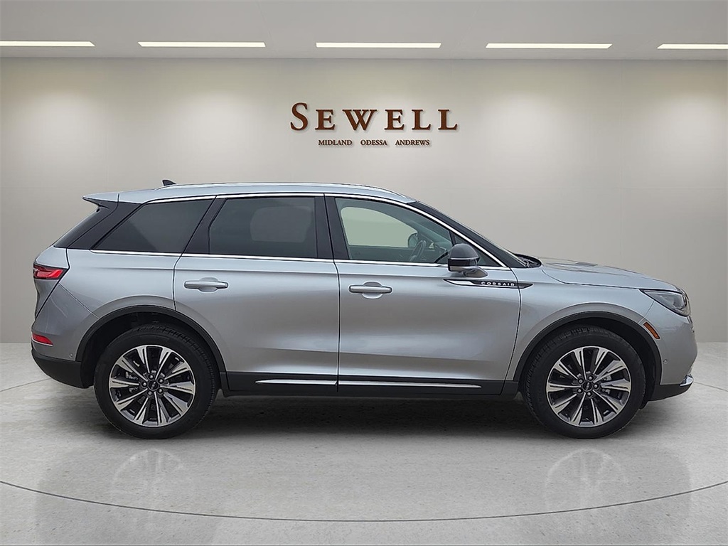 2022 Lincoln Corsair Reserve photo 4