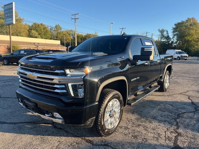 2022 Chevrolet Silverado 2500HD High Country's photo