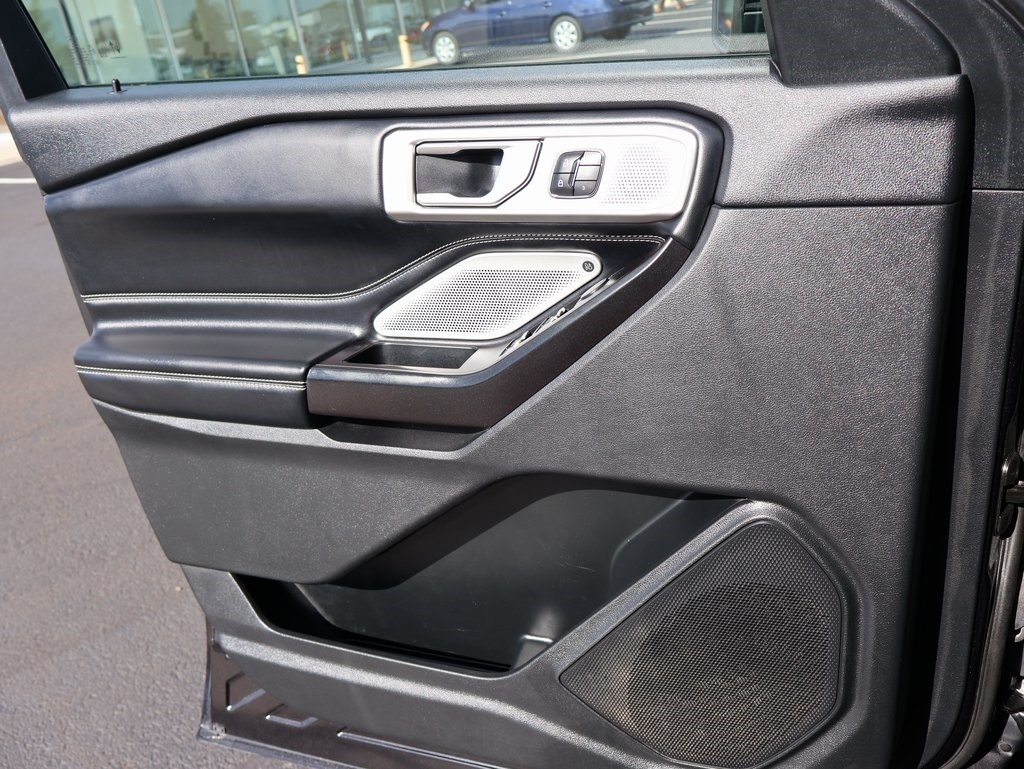 2020 Ford Explorer ST photo 38