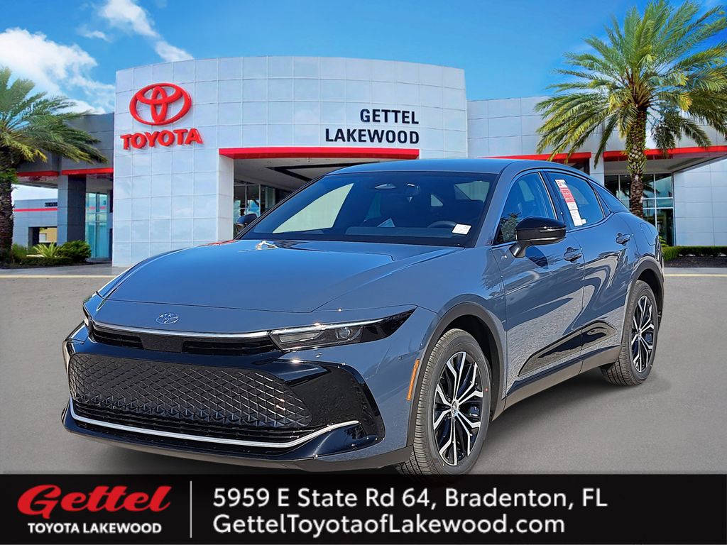 2026 Toyota Crown XLE's photo