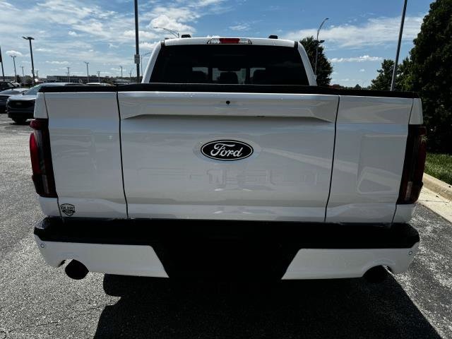 2025 Ford F-150 Lariat photo 3