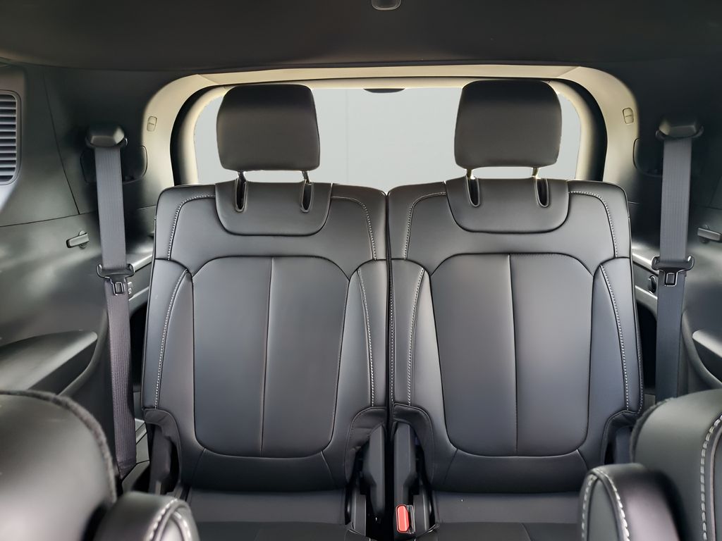2025 Jeep Grand Cherokee Limited photo 24