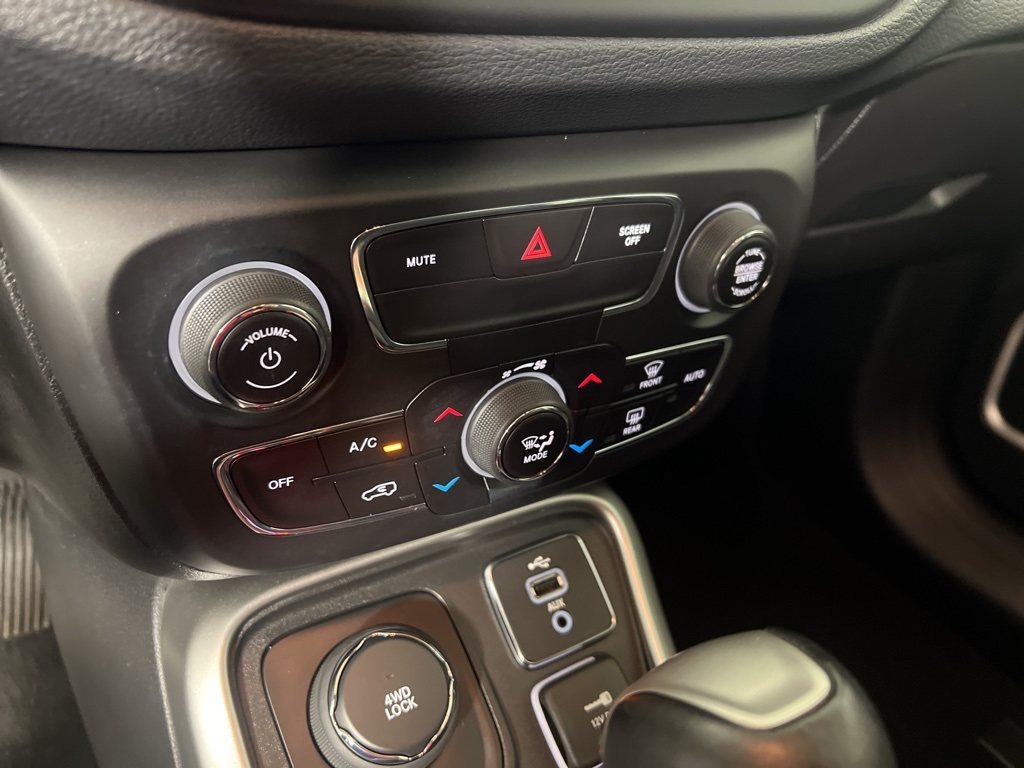 2019 Jeep Compass Latitude photo 18