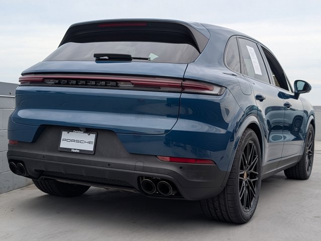 2024 Porsche Cayenne photo 21